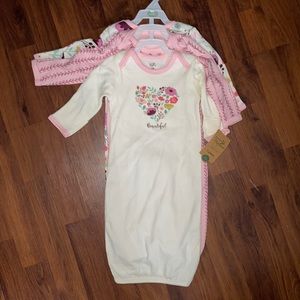 NWT 0-6 months baby sleep gowns